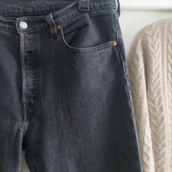 Levi's 501 Cropped raw hem Buttonfly jeans 31 Washed black Straight Leg 31x28 - Picture 7 of 14